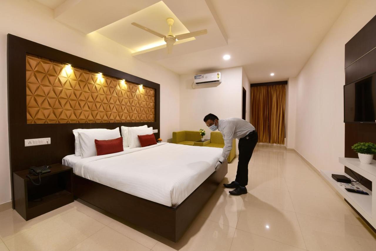 Hotel Bv Colours By Rivido, Begur Main Road 벵갈루루 외부 사진