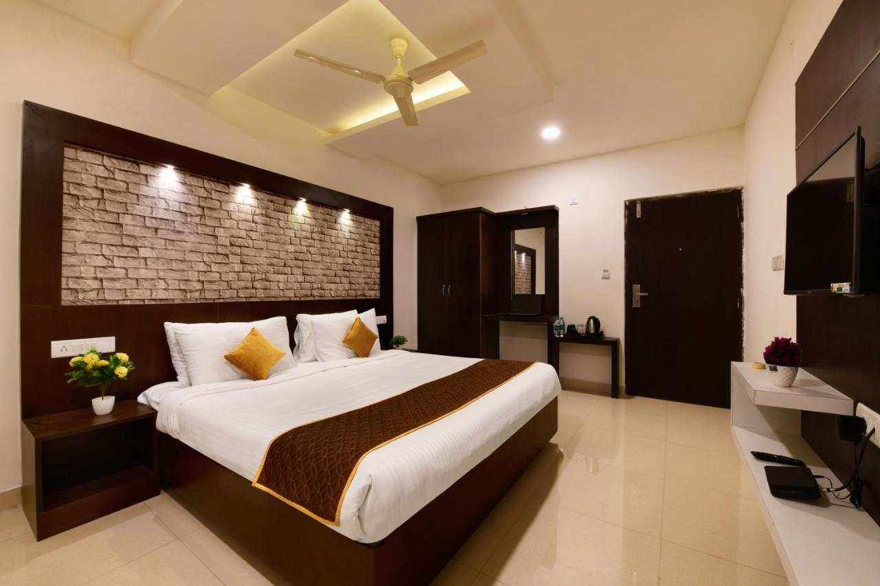 Hotel Bv Colours By Rivido, Begur Main Road 벵갈루루 외부 사진